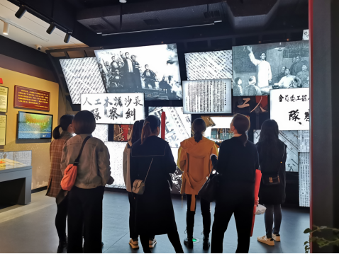 長(zhǎng)沙市威龍保安服務(wù)有限公司,威龍保安服務(wù),長(zhǎng)沙保安公司,湖南保安服務(wù),銀行保安,安保公司,明星安保