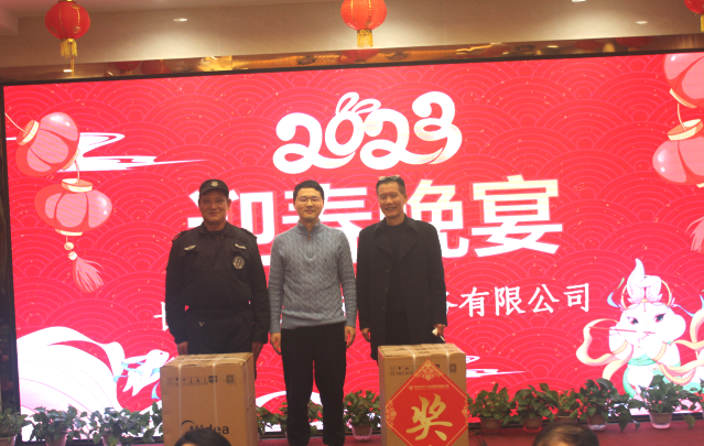 長沙市威龍保安服務(wù)有限公司,威龍保安服務(wù),長沙保安公司,湖南保安服務(wù),銀行保安,安保公司,明星安保