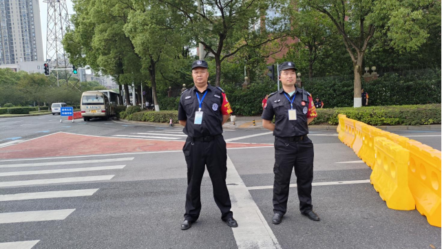 長沙市威龍保安服務(wù)有限公司,威龍保安服務(wù),長沙保安公司,湖南保安服務(wù),銀行保安,安保公司,明星安保