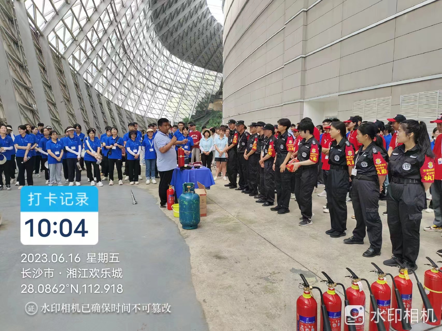 長沙市威龍保安服務有限公司,威龍保安服務,長沙保安公司,湖南保安服務,銀行保安,安保公司,明星安保