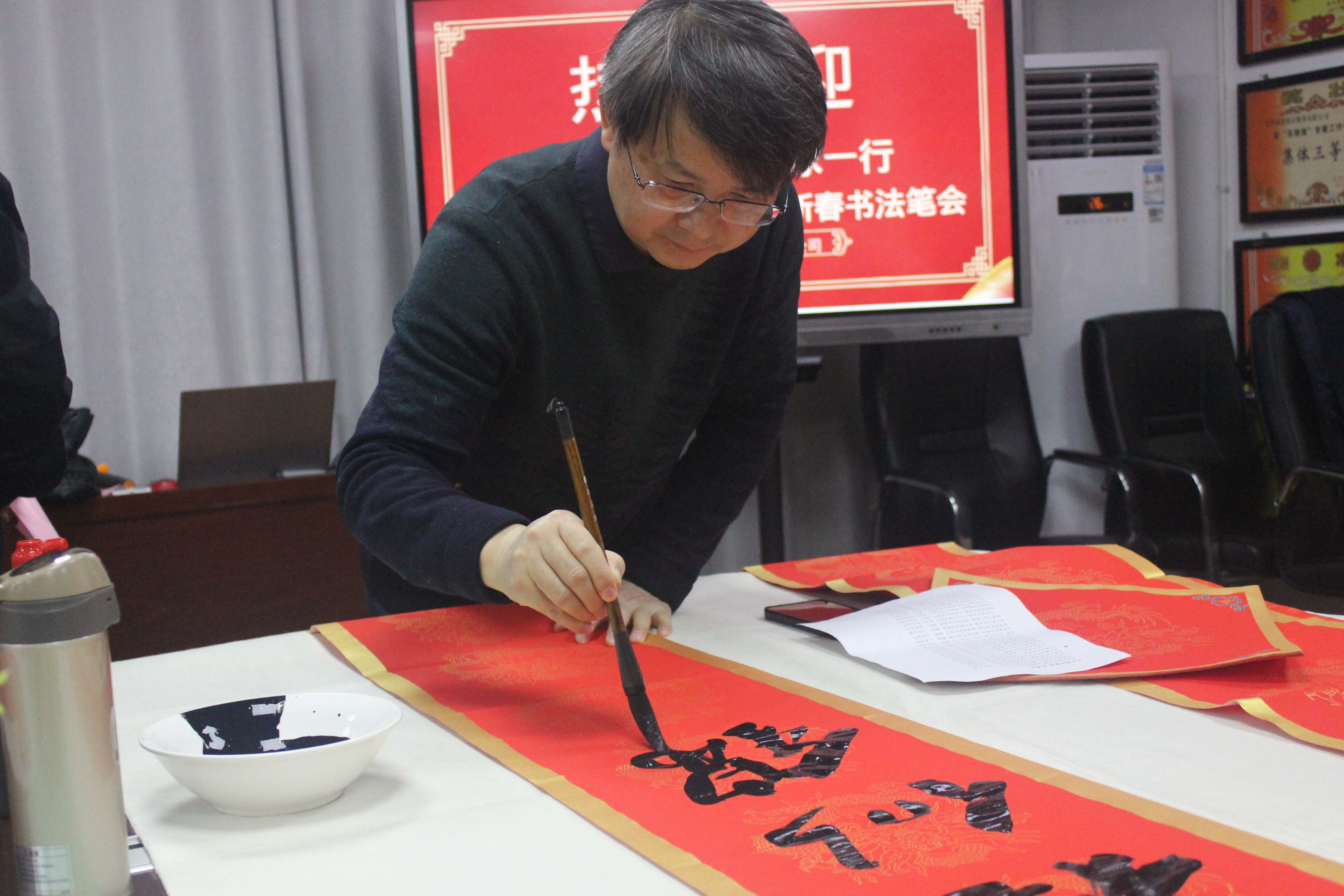 長沙市威龍保安服務(wù)有限公司,威龍保安服務(wù),長沙保安公司,湖南保安服務(wù),銀行保安,安保公司,明星安保
